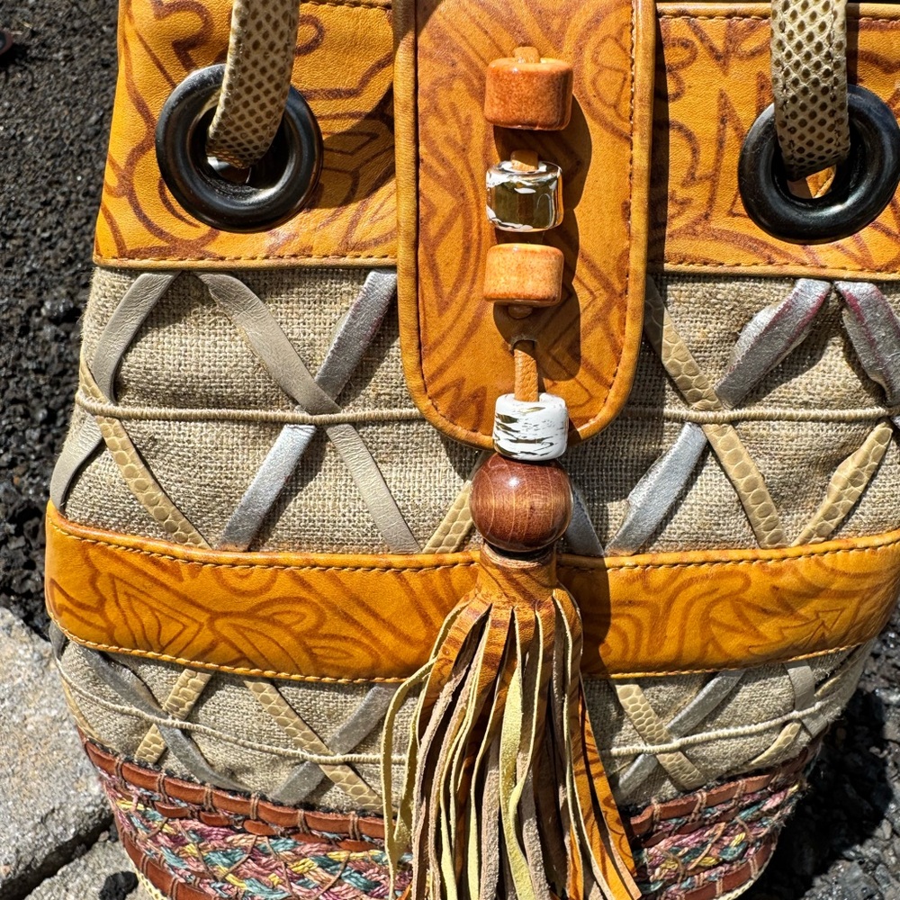 Vintage Sharif Patchwork Bucket Bag Tassel Shoulder Bag or Crossbody Made in USA - Picture 8 of 16